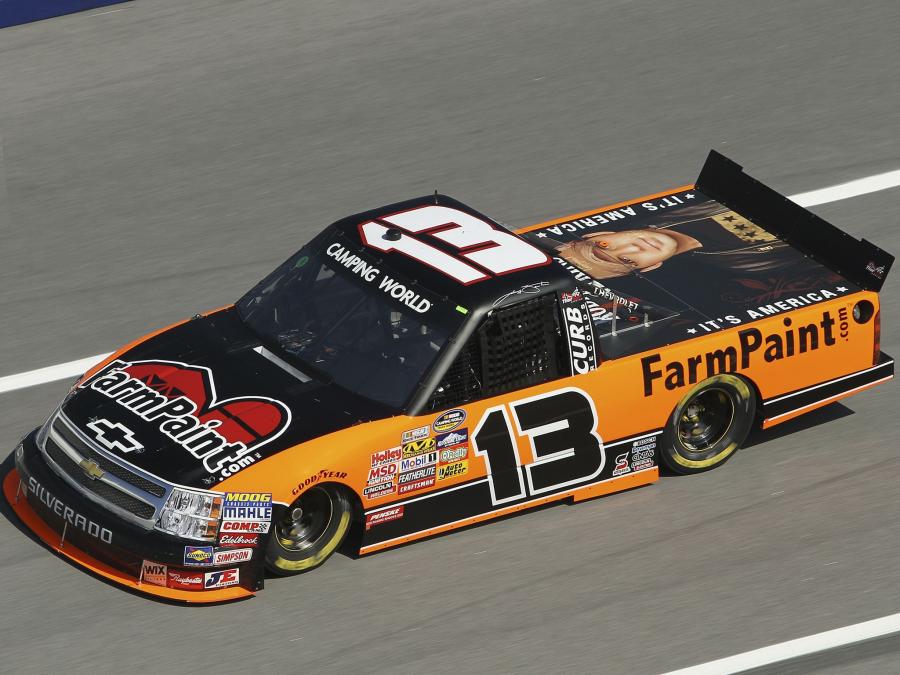  Chevrolet Silverado NASCAR Camping World Series Truck 2009 года  (фото 2 из 14)